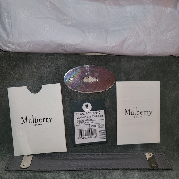 Medium redesign lily in their new heavy grain leather charcoal grey SHW - Picture 3 of 8